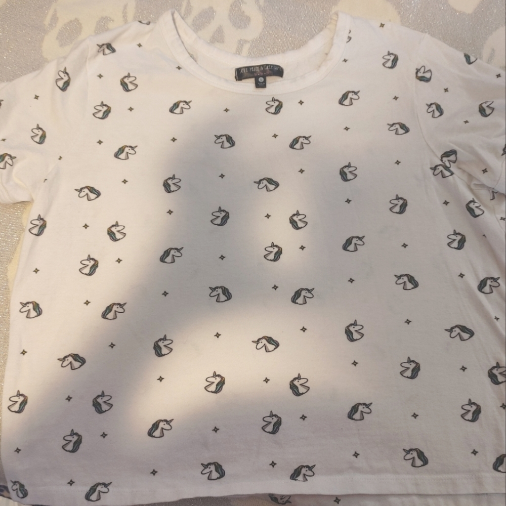 Unicorn t-shirt